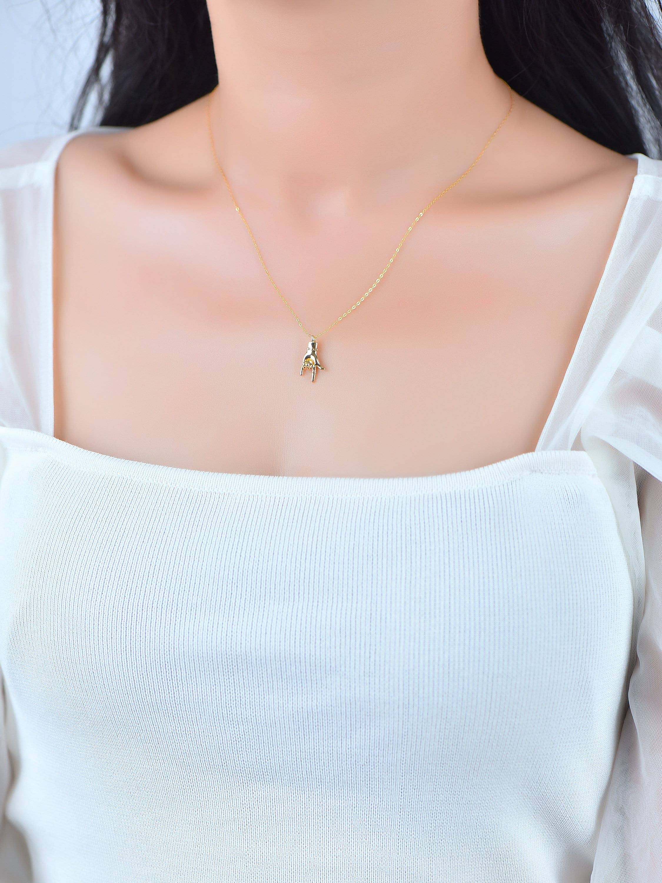 "I Love You" Hand Sign Charm | Gold |
