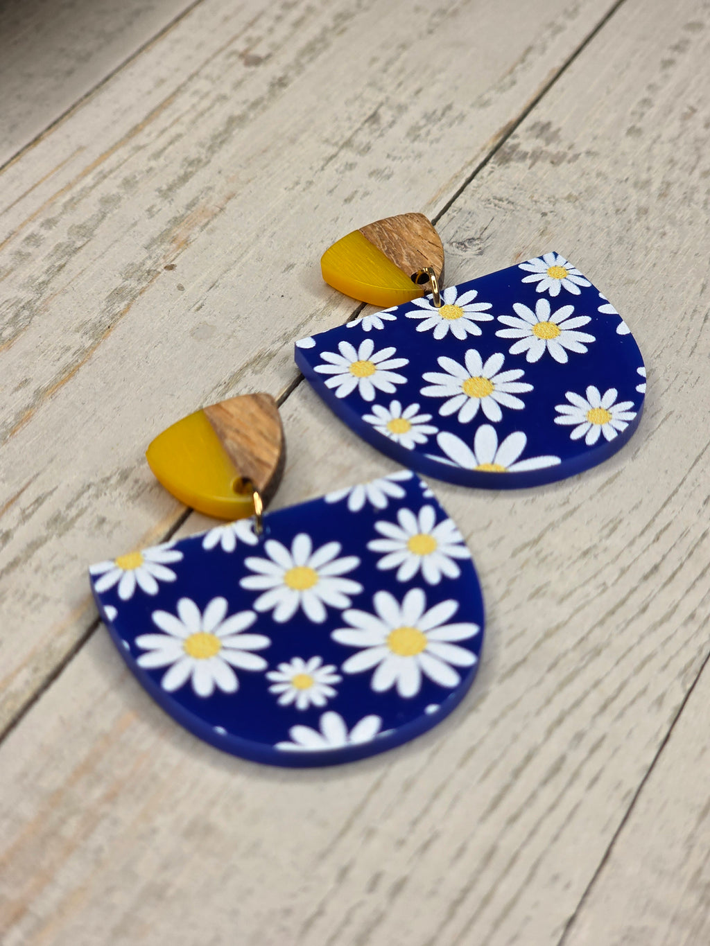 Daisy Acrylic & Wood Dangle Earrings