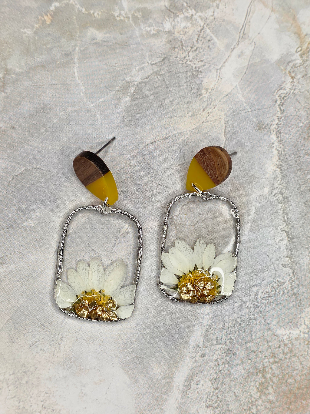 Real Daisy & Gold Crushed Glass Resin Dangle Earrings