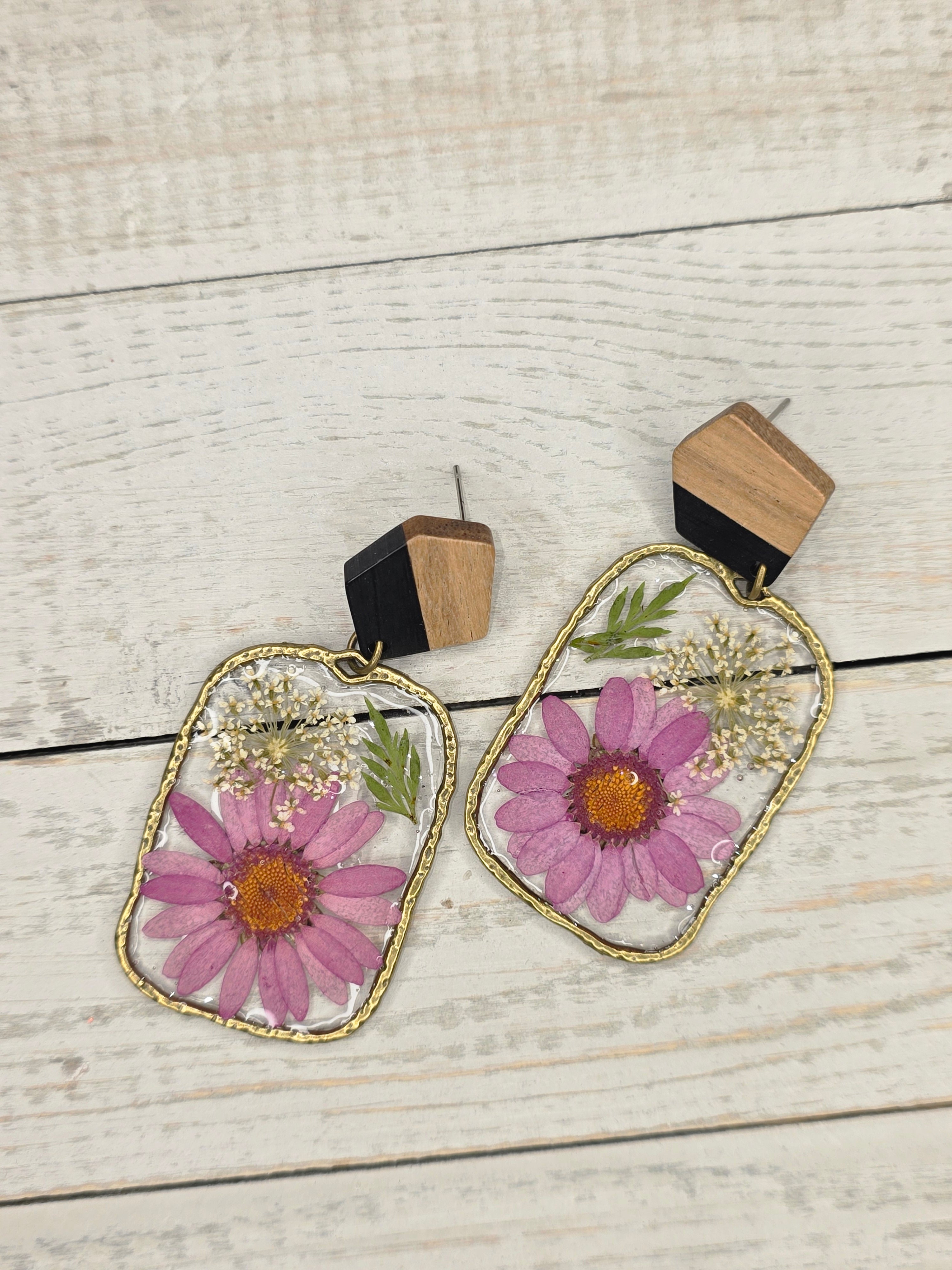 Pink Daisy Earrings- Pressed Flowers