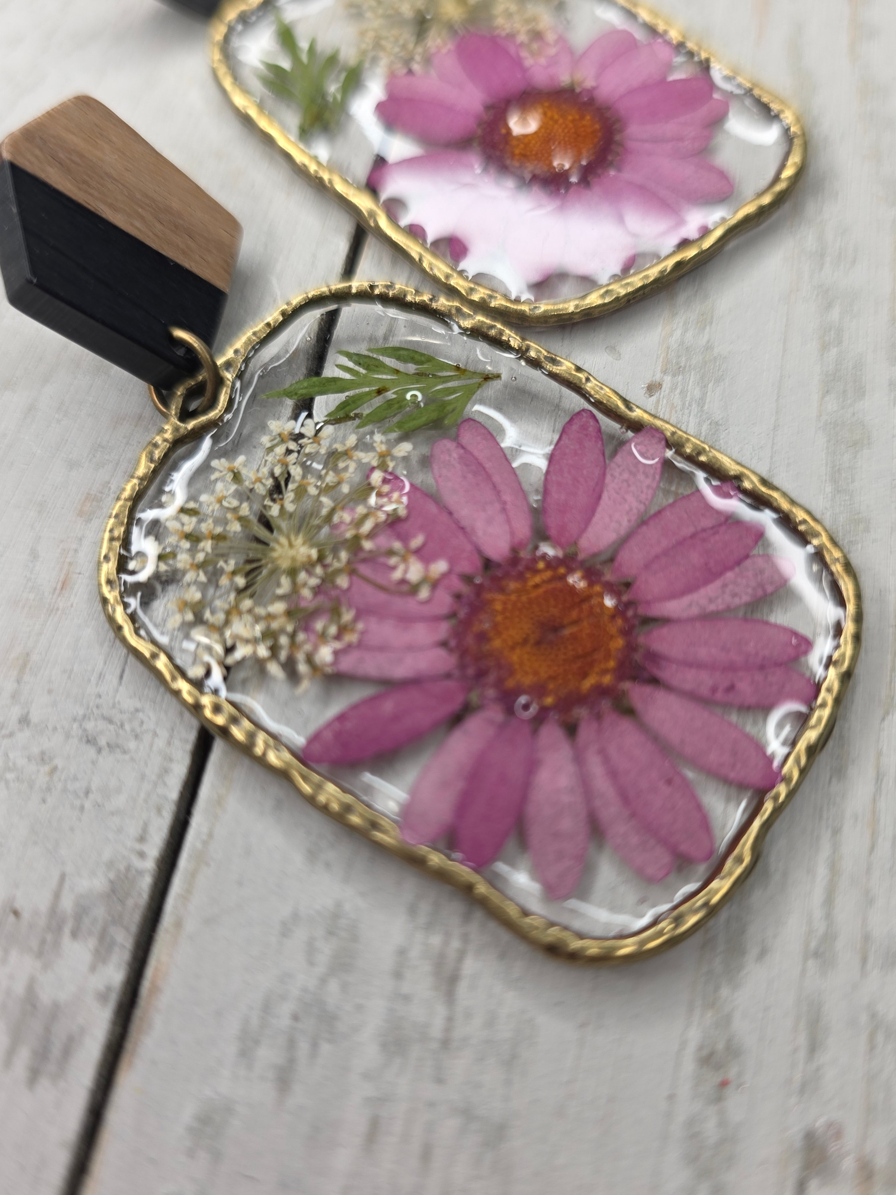 Pink Daisy Earrings- Pressed Flowers