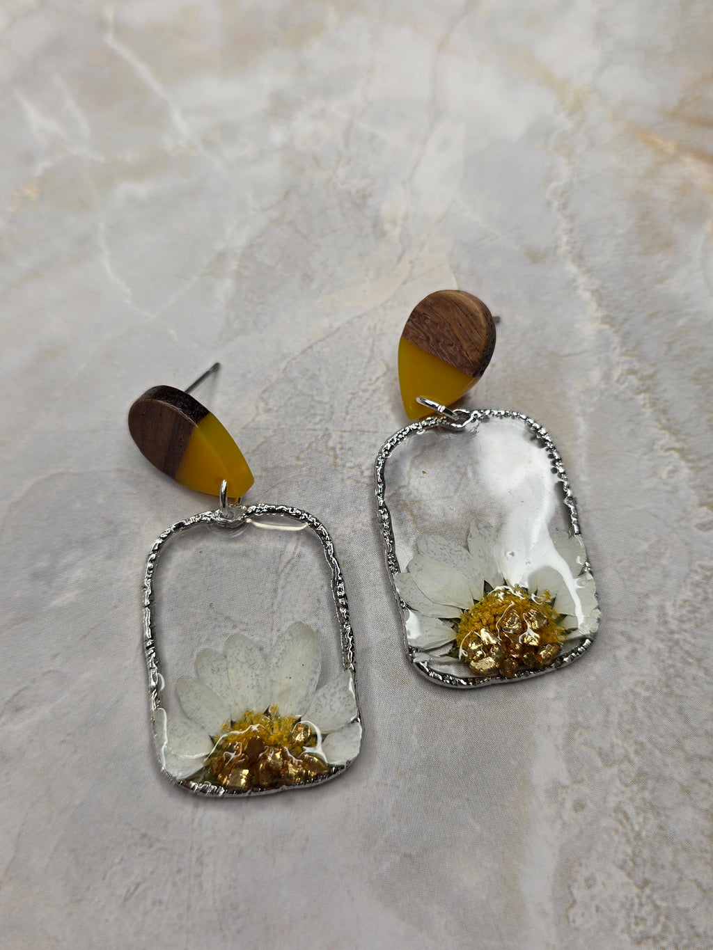 Real Daisy & Gold Crushed Glass Resin Dangle Earrings